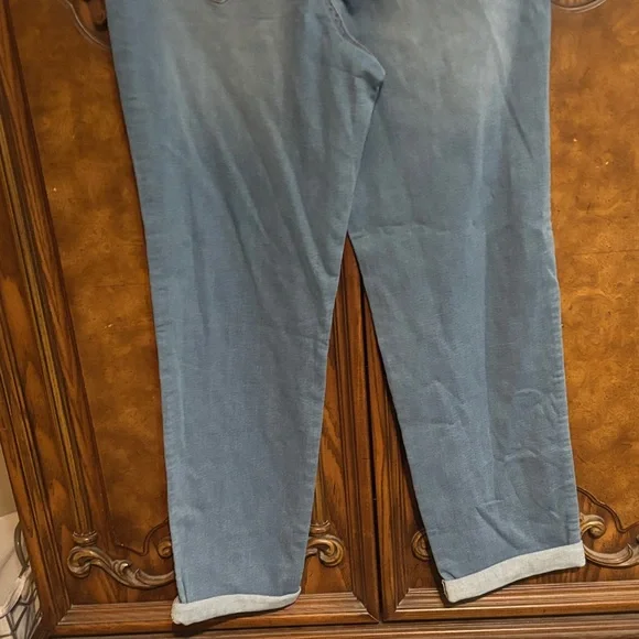 Classic Light Blue Straight Leg Jeans - Picture 9 of 9